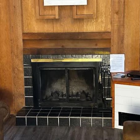 Views Inside Yosemite-Timber Lodge-Sleeps 6 Йосеміті-Вест Екстер'єр фото